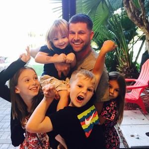 Meet your Posher, Ray